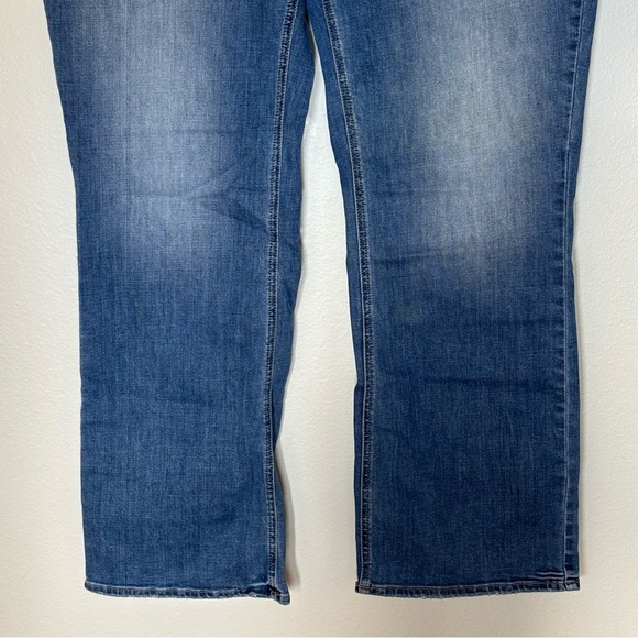 Silver Jeans Co Suki Slim Boot Jeans 22W x 33 Blue Stretch Denim - Picture 2 of 12